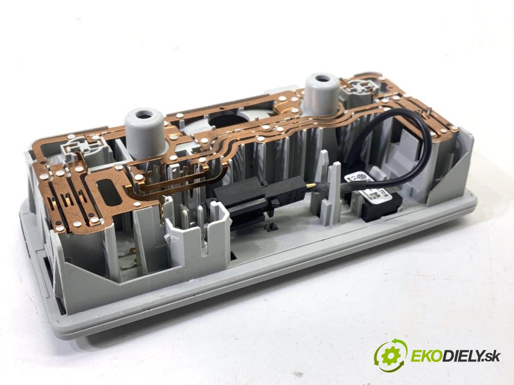 SKODA FABIA III liftback 2019 44 kW 1.0 999 světlo stropní 3B0947105C