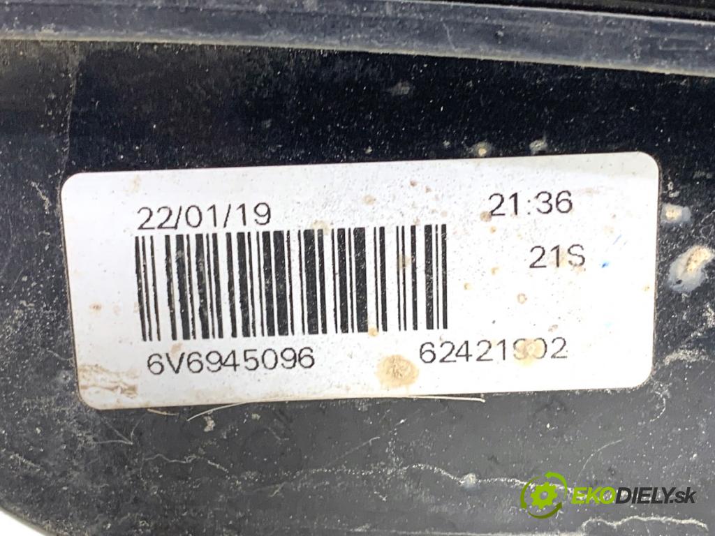 SKODA FABIA III liftback 2019 44 kW 1.0 999 světlo pravý zadní část 6V6945096