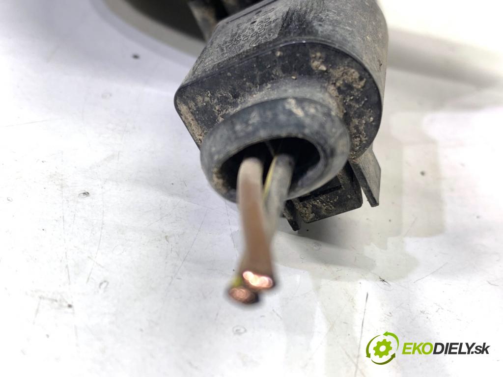 SKODA FABIA III liftback 2019 44 kW 1.0 999 klaksón