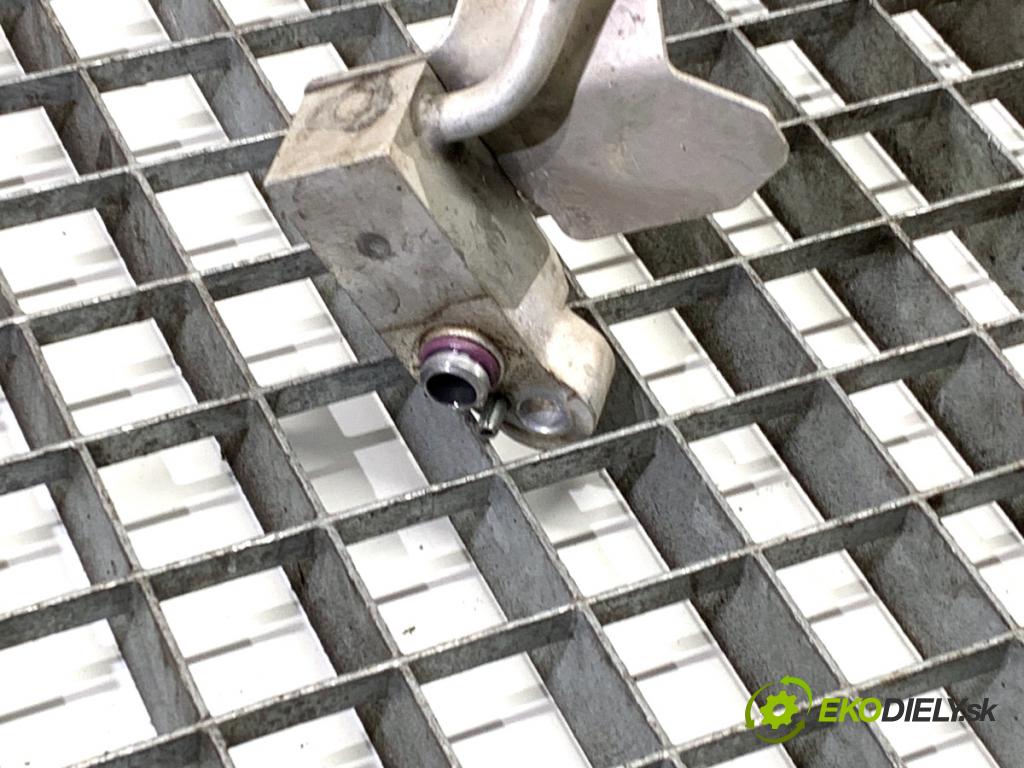 SKODA FABIA III liftback 2019 44 kW 1.0 999 rúrka klimatizácie 6C0816741H (Rúrka klimatizácie)