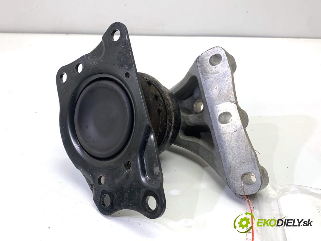 SKODA FABIA III liftback 2019 44 kW 1.0 999 AirBag motora pravý 6R0199185A