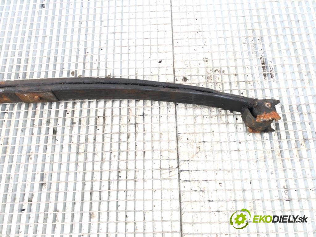 SCANIA P,G,R,T - series Ciągnik siodłowy 2008 279 kW R 380 279 kW [380 KM] olej napędowy 2004 - 2022 10600 listové pero pravý přední část 1377666