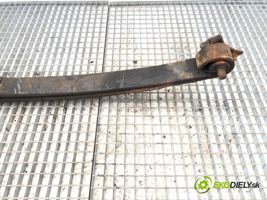 SCANIA P,G,R,T - series Ciągnik siodłowy 2008 279 kW R 380 279 kW [380 KM] olej napędowy 2004 - 2022 10600 listové pero levý přední část