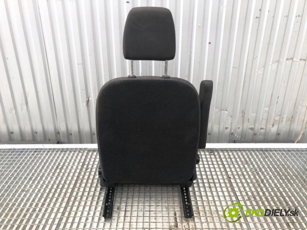 FORD TRANSIT VI Autobus 2019 77 kW 2.0 EcoBlue 1995 Sedadlo ľavy predný