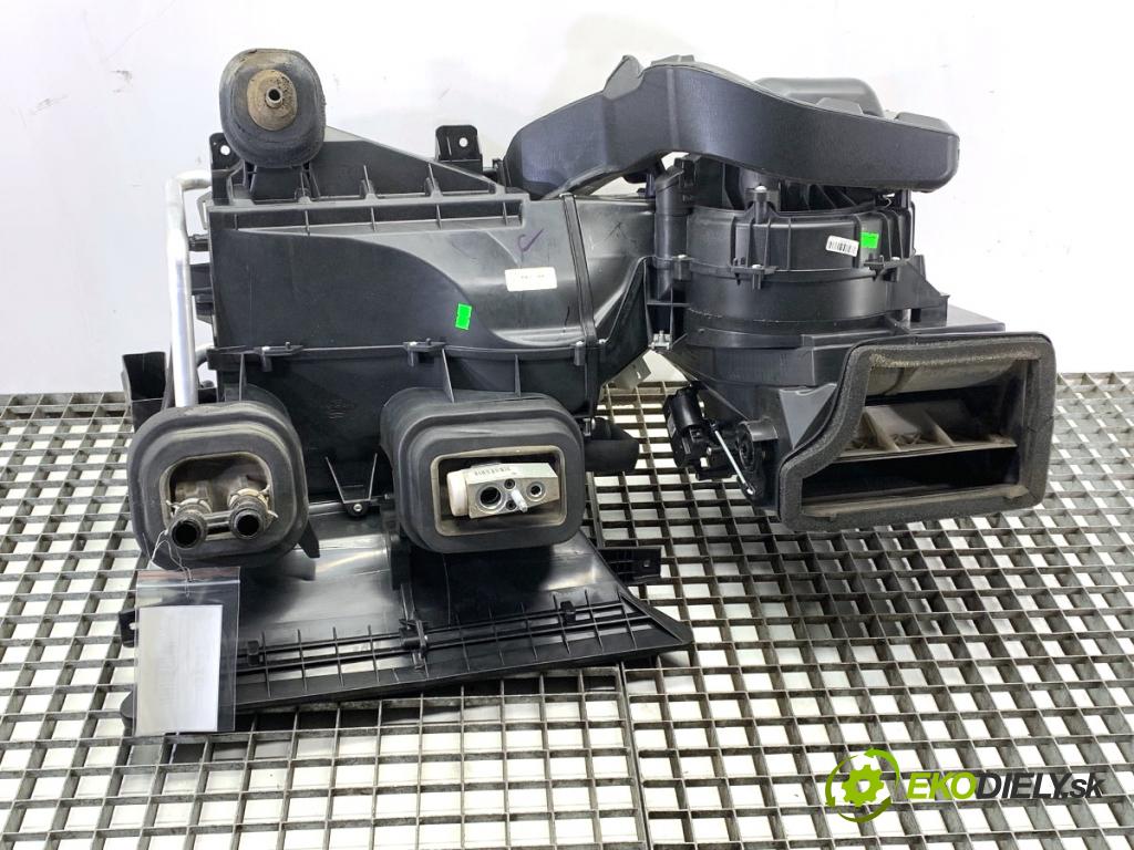 FORD TRANSIT VI Autobus 2019 77 kW 2.0 EcoBlue 1995 Výhrevné teleso, radiátor kúrenia KOMBAJN BK21-AN