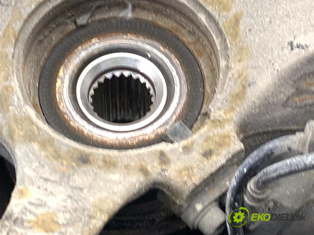 OPEL CORSA E liftback 2016 66 kW 1.4 LPG (08, 68) 1398 náboj pravy predný