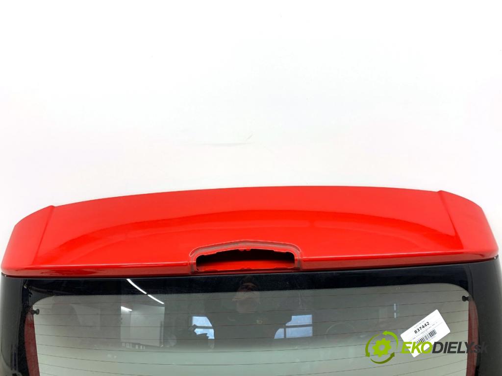 OPEL CORSA E liftback 2016 66 kW 1.4 LPG (08, 68) 1398 kapota zadní část Z547 Z547