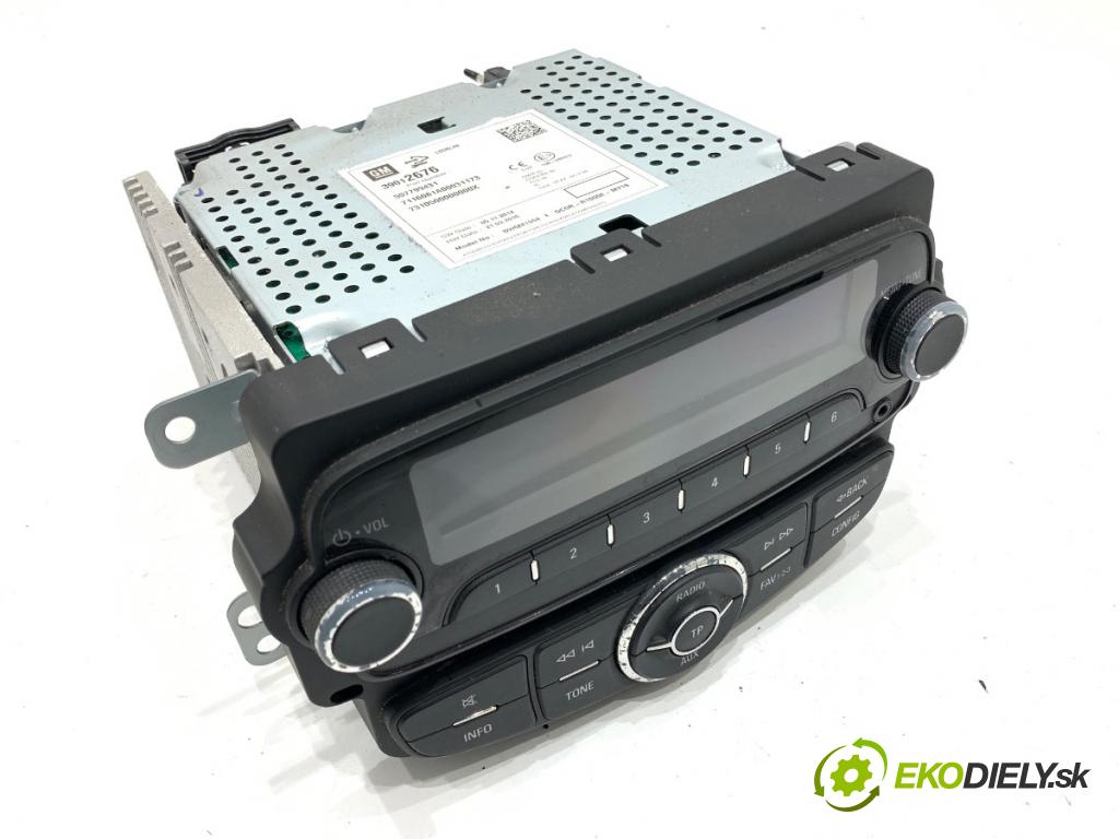 OPEL CORSA E liftback 2016 66 kW 1.4 LPG (08, 68) 1398 RADIO 39012676 (Audio zařízení)