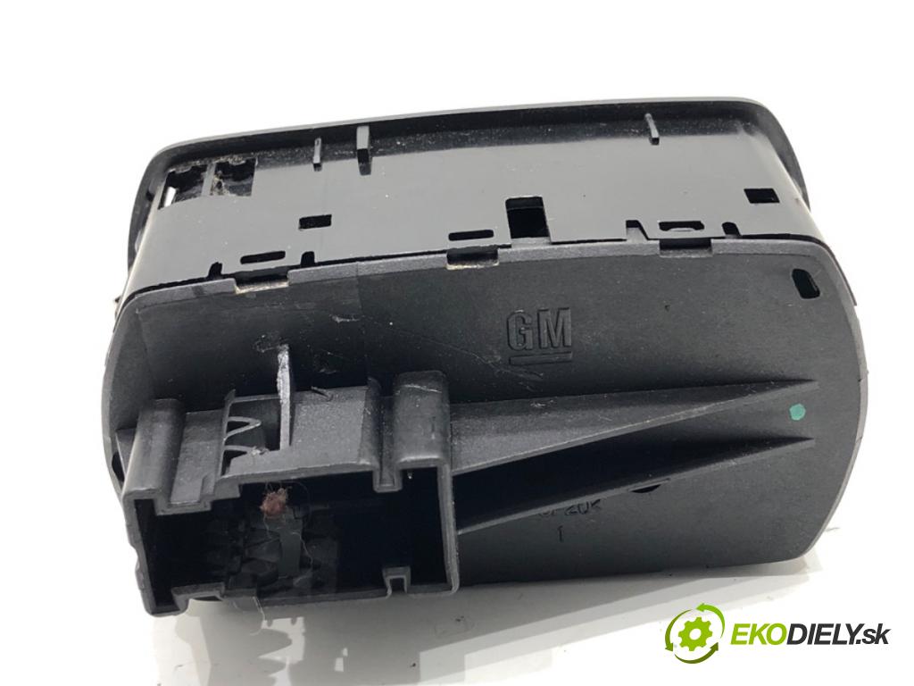 OPEL CORSA E liftback 2016 66 kW 1.4 LPG (08, 68) 1398 Prepínač okien 13430017 (Prepínacie páčky pod volantom)