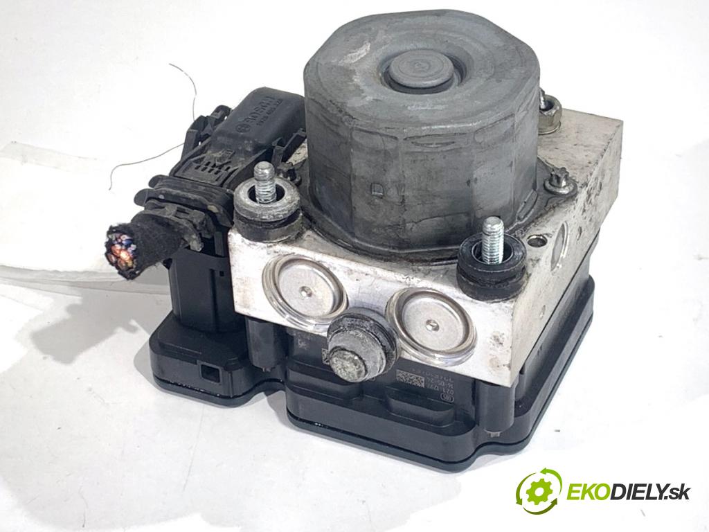 OPEL CORSA E liftback 2016 66 kW 1.4 LPG (08, 68) 1398 Pumpa ABS 39011871 (Pumpa ABS)