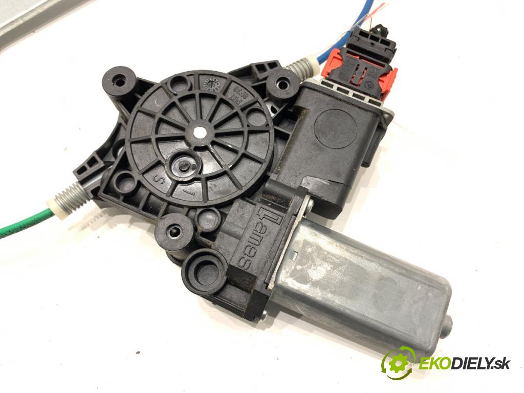 OPEL CORSA E liftback 2016 66 kW 1.4 LPG (08, 68) 1398 mechanismus okna pravý přední část 13447039