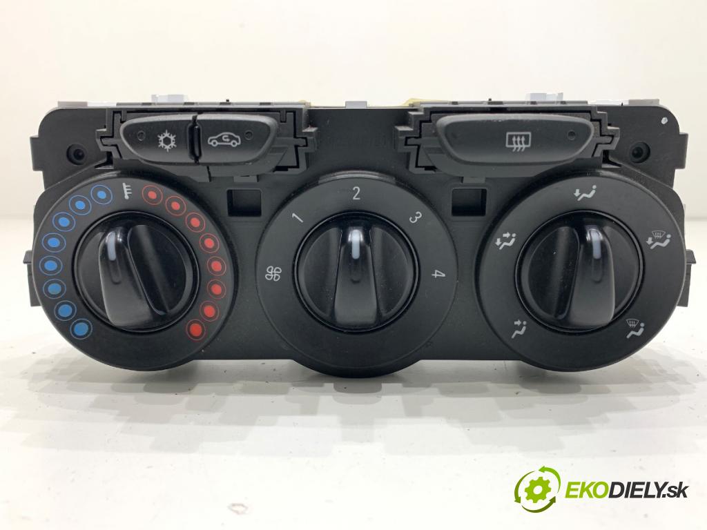 OPEL CORSA E liftback 2016 66 kW 1.4 LPG (08, 68) 1398 Panel ovládania kúrenia 466119570 (Prepínacie páčky pod volantom)