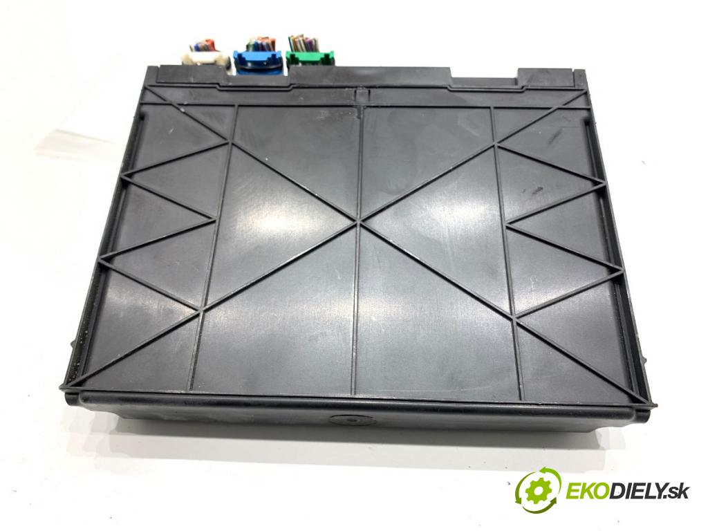 OPEL CORSA E liftback 2016 66 kW 1.4 LPG (08, 68) 1398 Modul komfortu 13506072 (Modul komfortu)