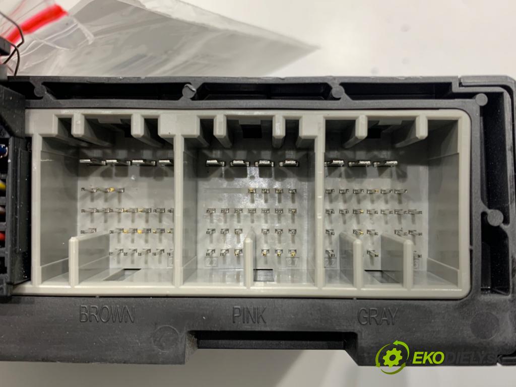 OPEL CORSA E liftback 2016 66 kW 1.4 LPG (08, 68) 1398 Modul komfortu 13506072 (Modul komfortu)