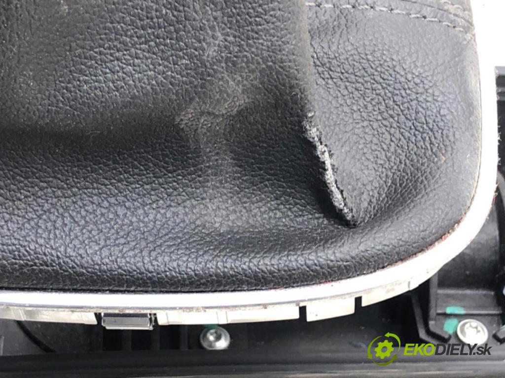 OPEL CORSA E liftback 2016 66 kW 1.4 LPG (08, 68) 1398 Kulisa 55490859 (Rýchlostná páka (kulisa))