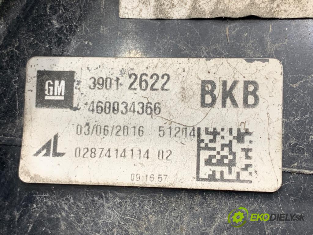 OPEL CORSA E liftback 2016 66 kW 1.4 LPG (08, 68) 1398 světlo pravý zadní část 39012622
