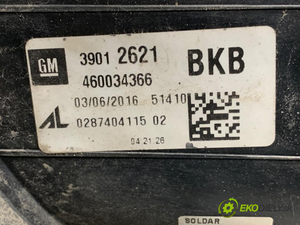 OPEL CORSA E liftback 2016 66 kW 1.4 LPG (08, 68) 1398 světlo levý zadní část 39012621