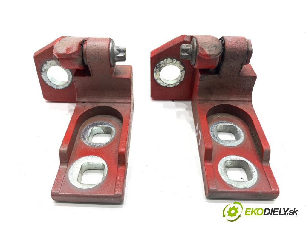 OPEL CORSA E liftback 2016 66 kW 1.4 LPG (08, 68) 1398 Záves Dvere predný ľavy 