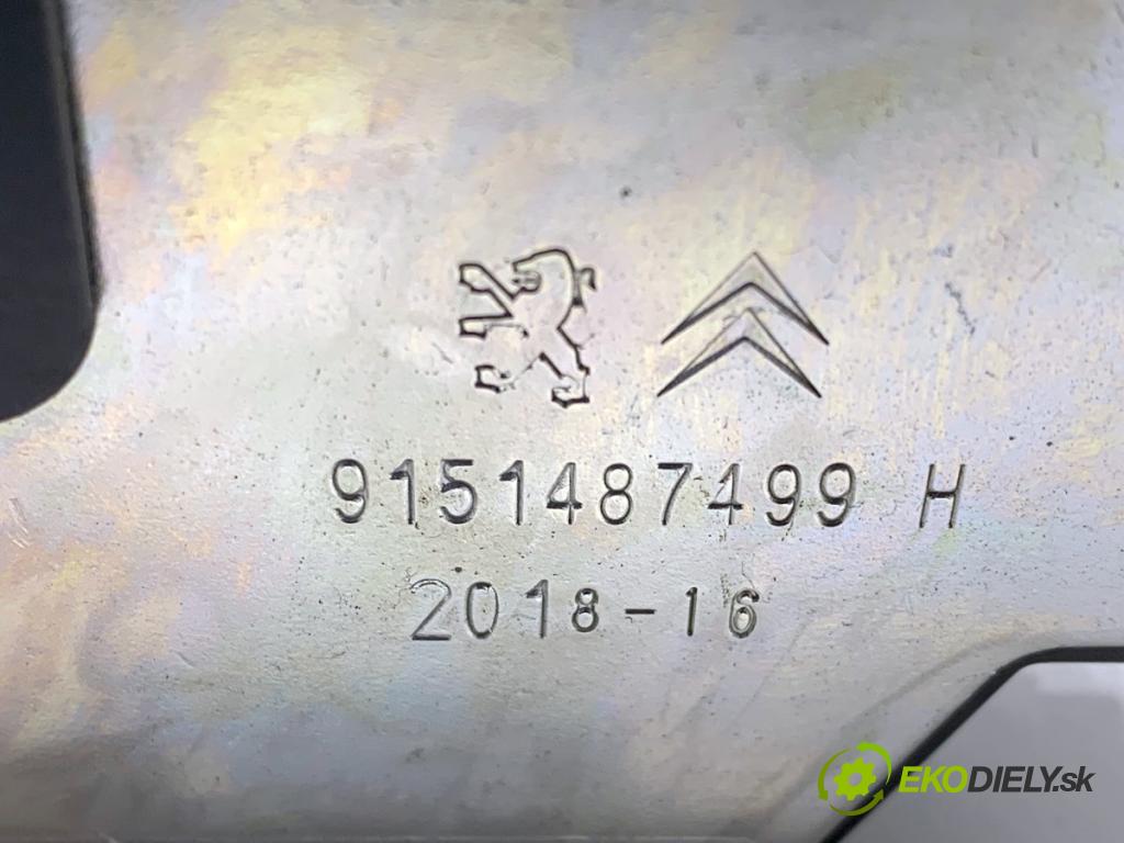 PEUGEOT 2008 I SUV 2018 81 kW 1.2 THP 110 / PureTech 110 1199 zámok dveří zadní část 9151487499