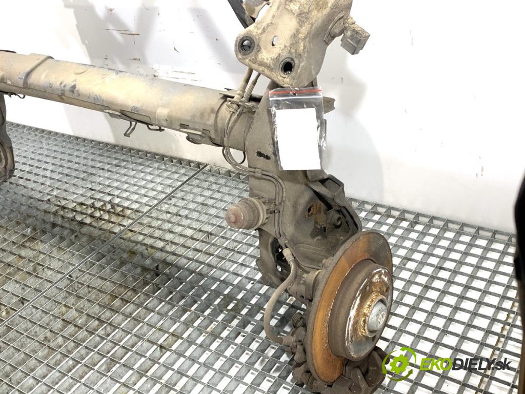 PEUGEOT 2008 I SUV 2018 81 kW 1.2 THP 110 / PureTech 110 1199 Výstuha zad