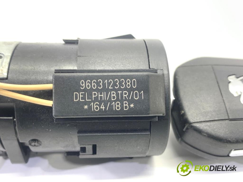 PEUGEOT 2008 I SUV 2018 81 kW 1.2 THP 110 / PureTech 110 1199 spinačka 9673257480 (Spínacia skrinka)