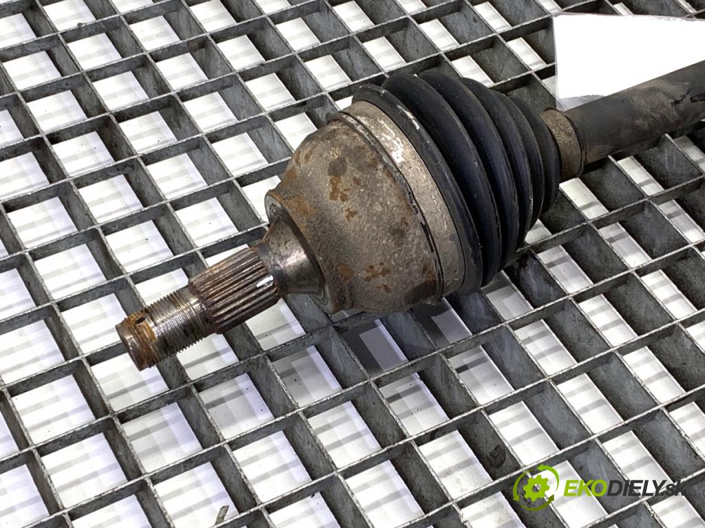 PEUGEOT 2008 I SUV 2018 81 kW 1.2 THP 110 / PureTech 110 1199 Poloos pravy predný 9800387480