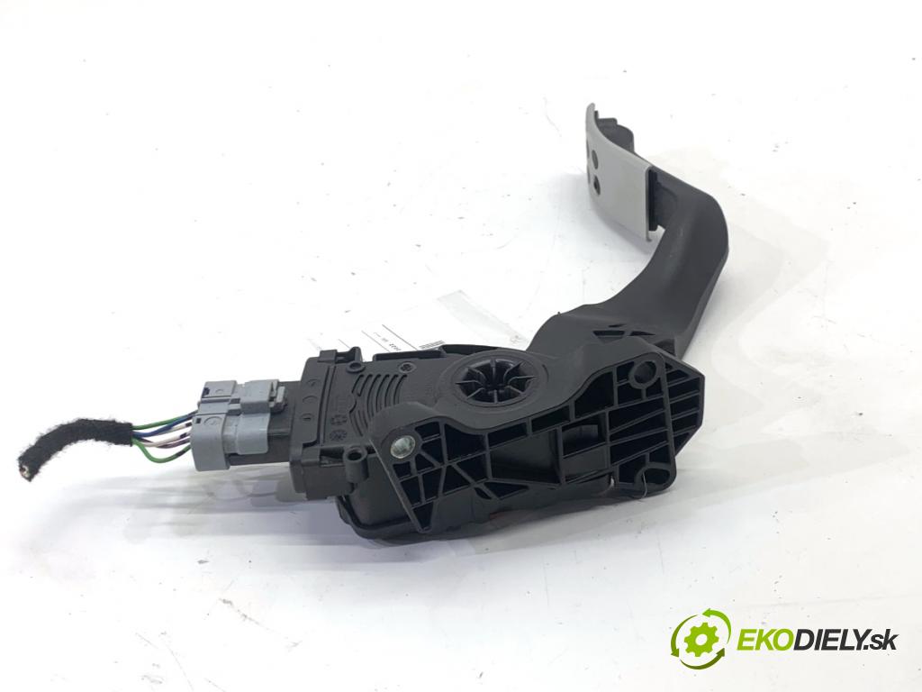 PEUGEOT 2008 I SUV 2018 81 kW 1.2 THP 110 / PureTech 110 1199 Potenciometer plynu 9671433880 (Potenciometer plynového pedálu)