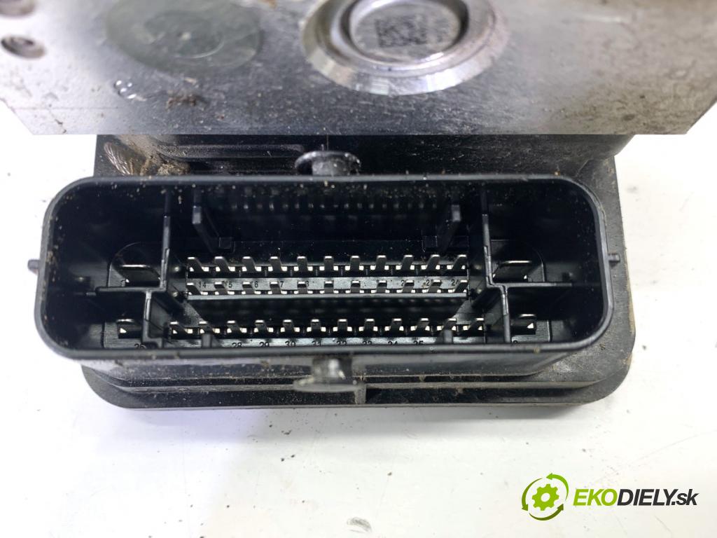 PEUGEOT 2008 I SUV 2018 81 kW 1.2 THP 110 / PureTech 110 1199 Pumpa ABS 9822654880 (Pumpa ABS)