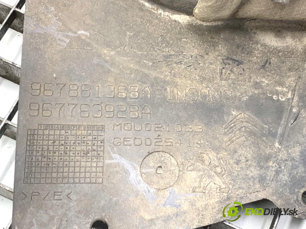 PEUGEOT 2008 I SUV 2018 81 kW 1.2 THP 110 / PureTech 110 1199 podblatník pravy zad 967881368A