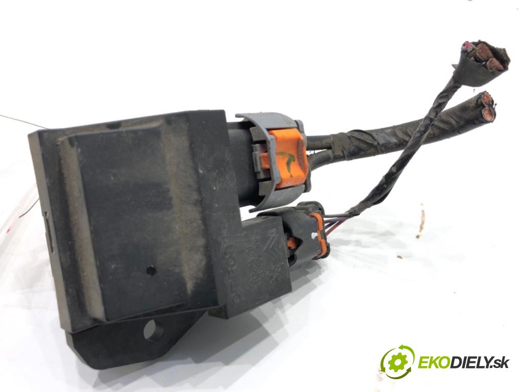 PEUGEOT 2008 I SUV 2018 81 kW 1.2 THP 110 / PureTech 110 1199 modul ventilátoru 9827870080