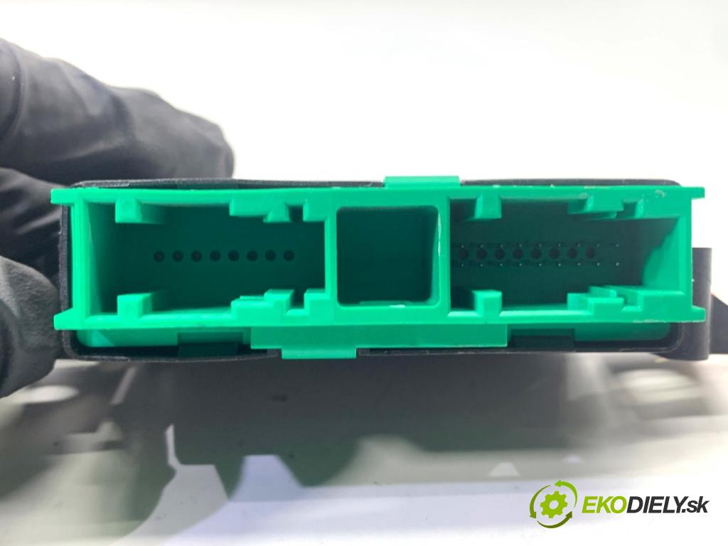 PEUGEOT 2008 I SUV 2018 81 kW 1.2 THP 110 / PureTech 110 1199 Modul PDC 9824532180 0263014165 (Riadiaca jednotka ostatné)