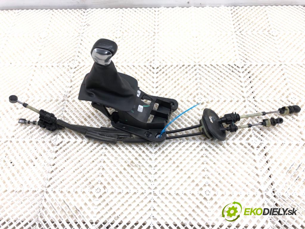 PEUGEOT 2008 I SUV 2018 81 kW 1.2 THP 110 / PureTech 110 1199 Kulisa 9808161780 (Rýchlostná páka (kulisa))