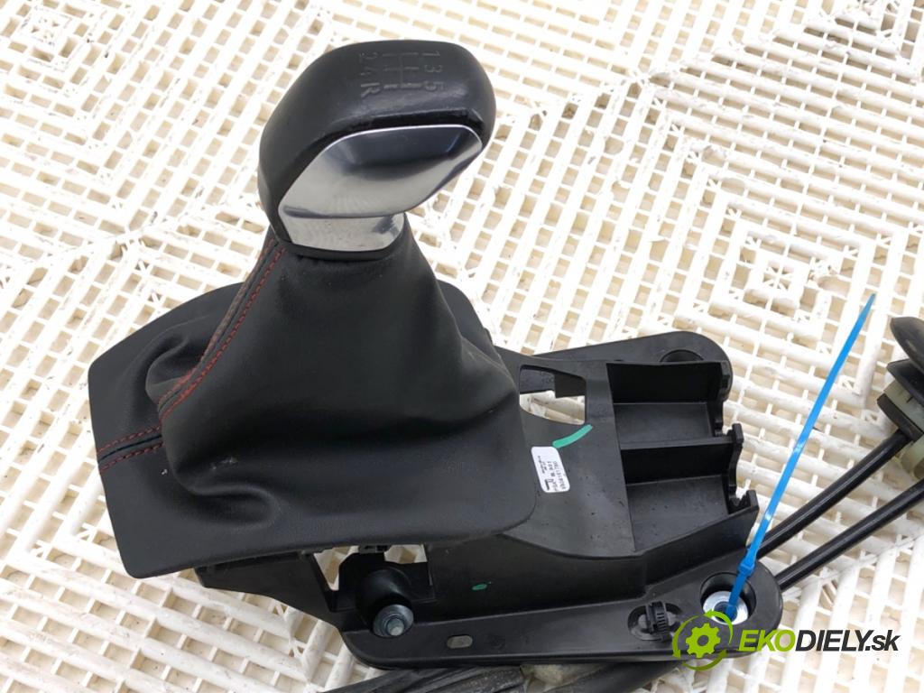 PEUGEOT 2008 I SUV 2018 81 kW 1.2 THP 110 / PureTech 110 1199 Kulisa 9808161780 (Rýchlostná páka (kulisa))