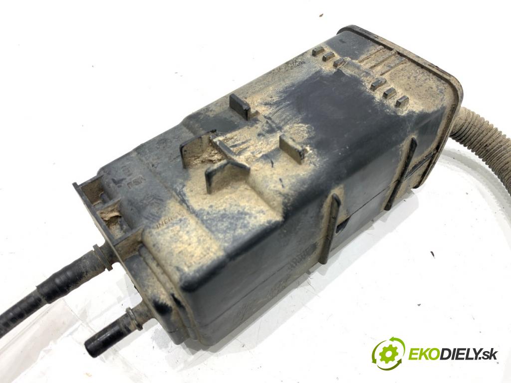 PEUGEOT 2008 I SUV 2018 81 kW 1.2 THP 110 / PureTech 110 1199 filtr pylový 7640163AA