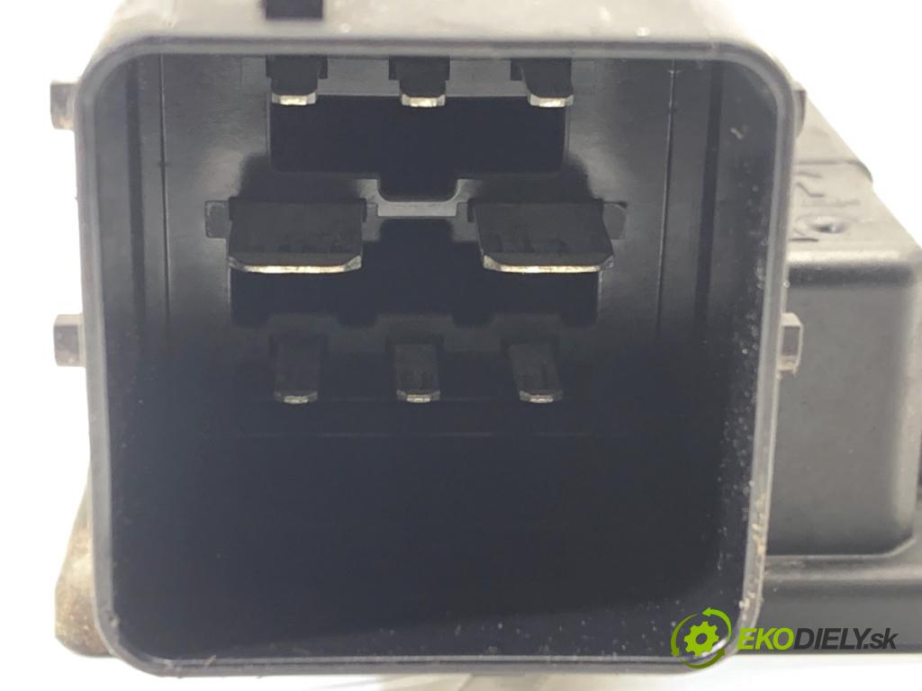 PEUGEOT 2008 I SUV 2018 81 kW 1.2 THP 110 / PureTech 110 1199 modul Start brzdových světel 9828207680