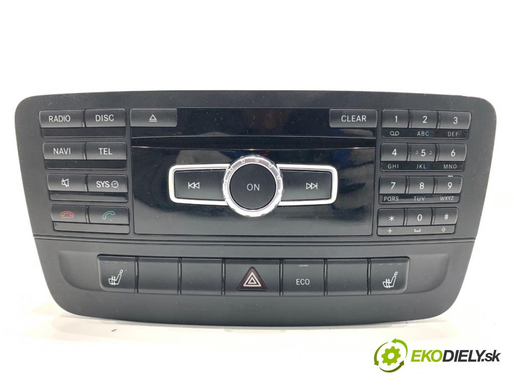 MERCEDES-BENZ W176 liftback 2012 90 kW A 180 (176.042) 1595 RADIO A2469003108 (Audio zariadenie)