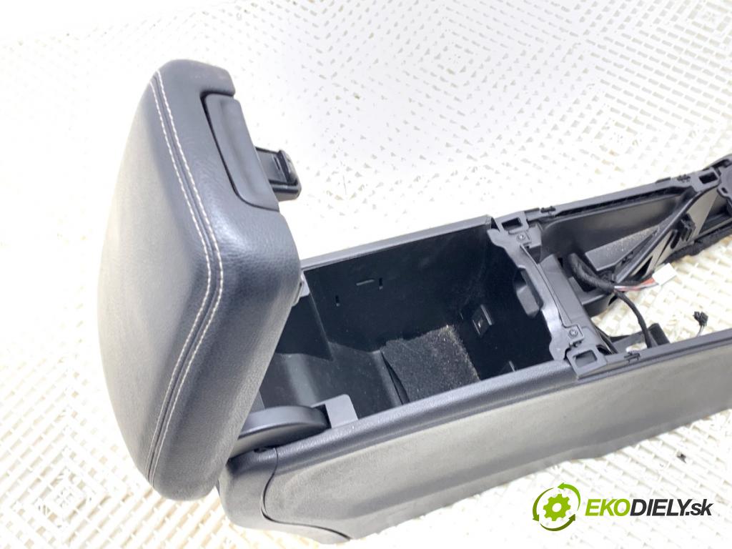 MERCEDES-BENZ W176 liftback 2012 90 kW A 180 (176.042) 1595 Tunel stredový opierka A1765405905