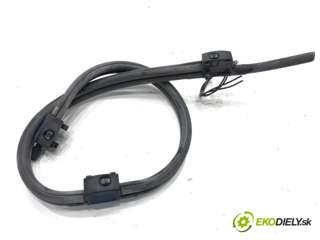 MERCEDES-BENZ W176 liftback 2012 90 kW A 180 (176.042) 1595 ostrekovač ostrekovačov 