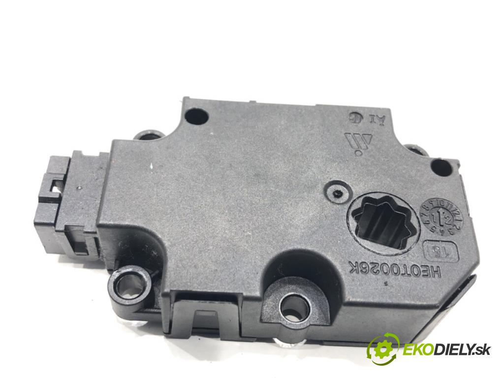 MERCEDES-BENZ W176 liftback 2012 90 kW A 180 (176.042) 1595 motor topení 113930-0856