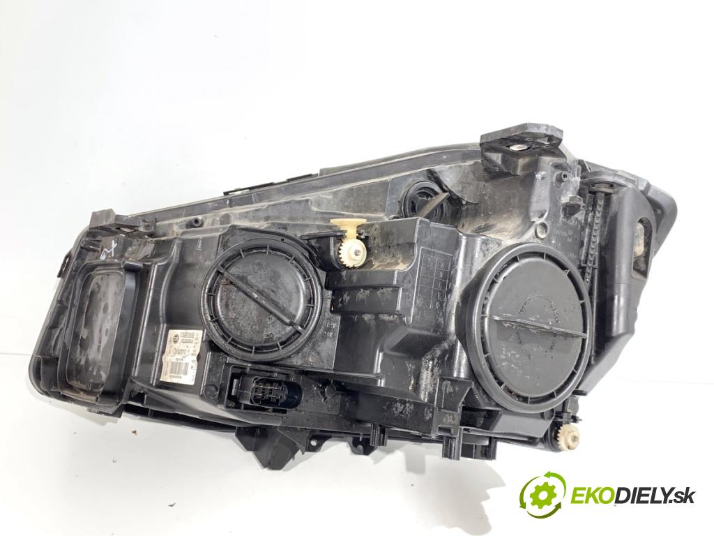 MERCEDES-BENZ W176 liftback 2012 90 kW A 180 (176.042) 1595 světlomet pravý přední část A1768203961