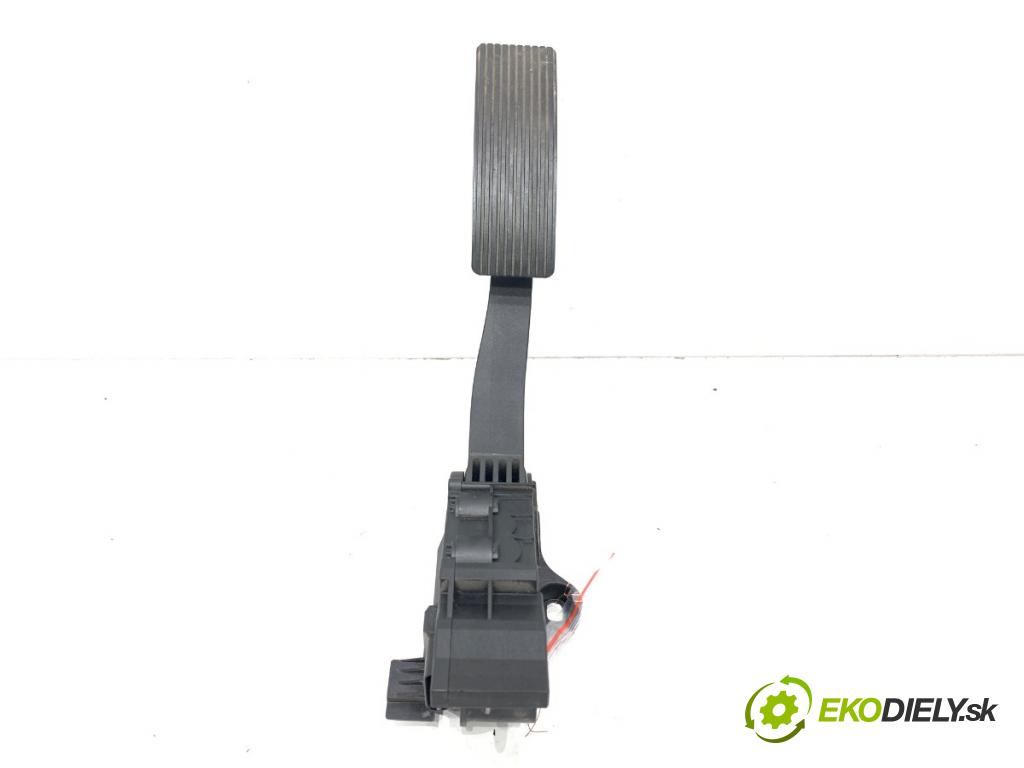 MERCEDES-BENZ W176 liftback 2012 90 kW A 180 (176.042) 1595 Potenciometer plynu 2463001404 (Potenciometer plynového pedálu)