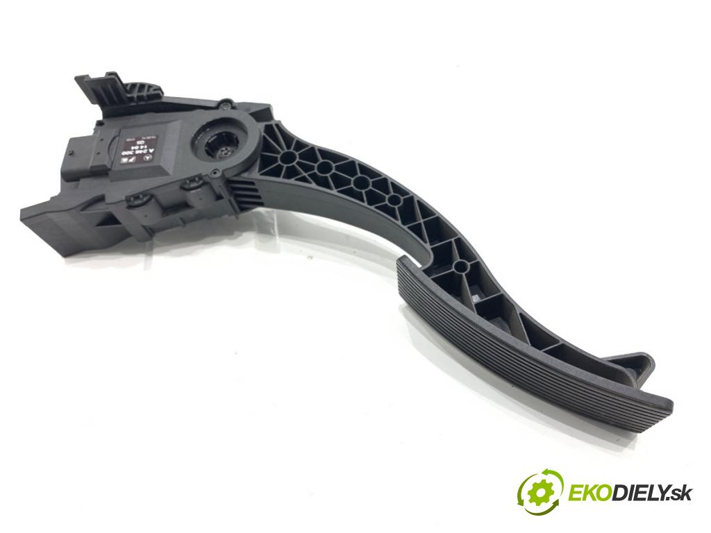 MERCEDES-BENZ W176 liftback 2012 90 kW A 180 (176.042) 1595 Potenciometer plynu 2463001404 (Potenciometer plynového pedálu)