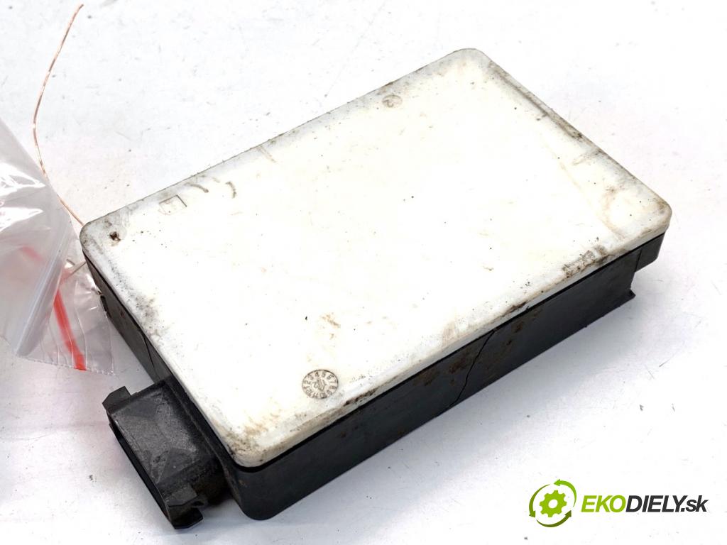 MERCEDES-BENZ W176 liftback 2012 90 kW A 180 (176.042) 1595 RADAR: DISTRONIC A0009051302