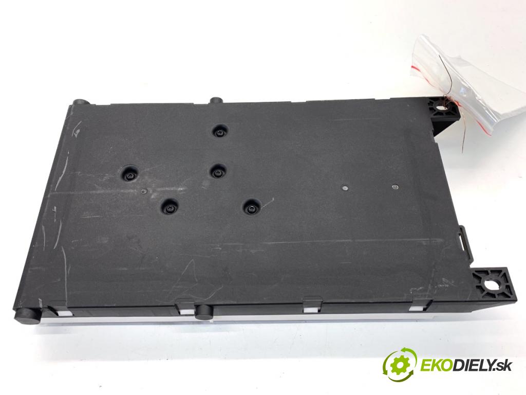 MERCEDES-BENZ W176 liftback 2012 90 kW A 180 (176.042) 1595 Modul komfortu A1769001101 (Modul komfortu)