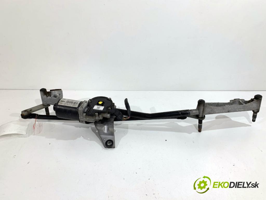 MERCEDES-BENZ W176 liftback 2012 90 kW A 180 (176.042) 1595 Mechanizmus stieračov predný A1769061800 (Motorček stieračov predný)