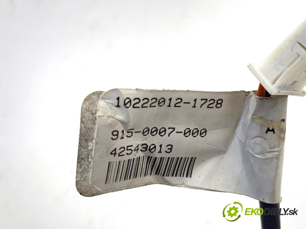 MERCEDES-BENZ W176 liftback 2012 90 kW A 180 (176.042) 1595 zpětné zrcátko vnitřní  (Vnitřní zpětné zrcátko)