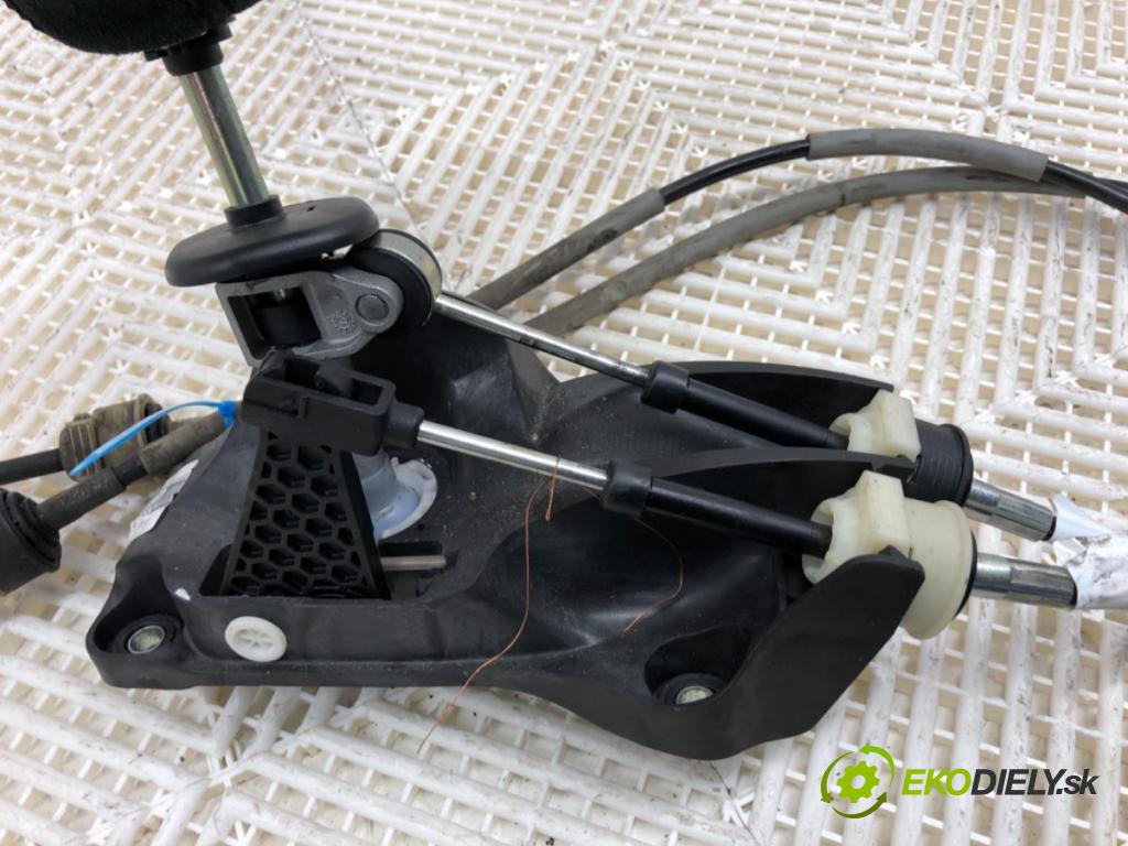 MERCEDES-BENZ W176 liftback 2012 90 kW A 180 (176.042) 1595 Kulisa A1763600209 (Rýchlostná páka (kulisa))