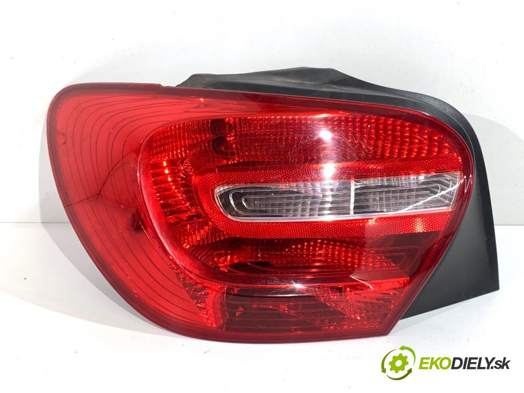 MERCEDES-BENZ W176 liftback 2012 90 kW A 180 (176.042) 1595 světlo levý zadní část A1769060100