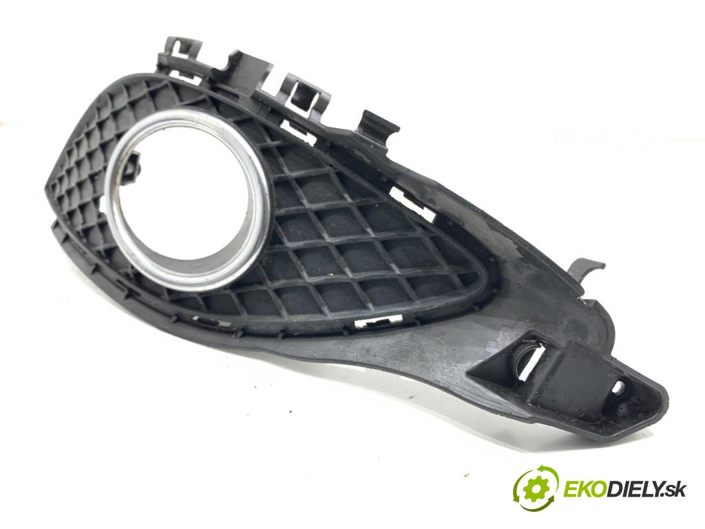 MERCEDES-BENZ W176 liftback 2012 90 kW A 180 (176.042) 1595 mří nárazníka pravý přední část A1768850622