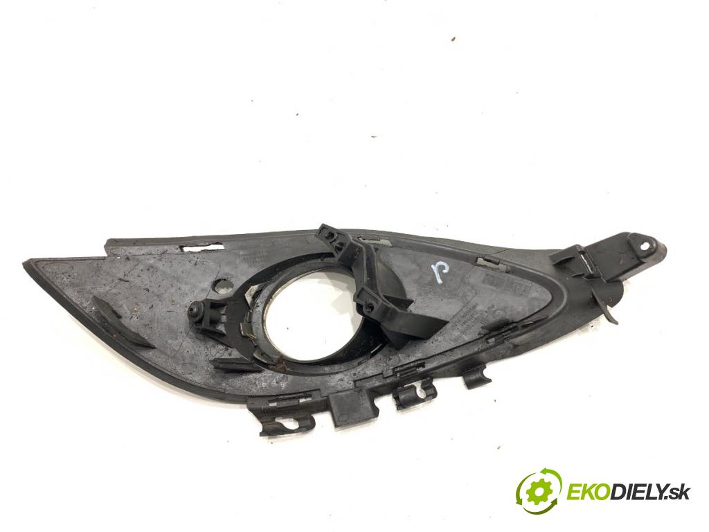 MERCEDES-BENZ W176 liftback 2012 90 kW A 180 (176.042) 1595 mří nárazníka pravý přední část A1768850622